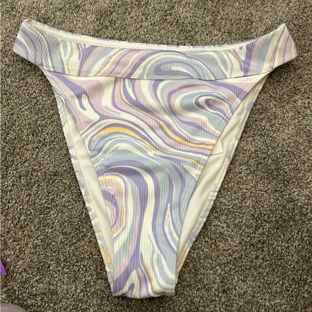Hollister NWT Swirl Patterned Bikini Bottom Sz L